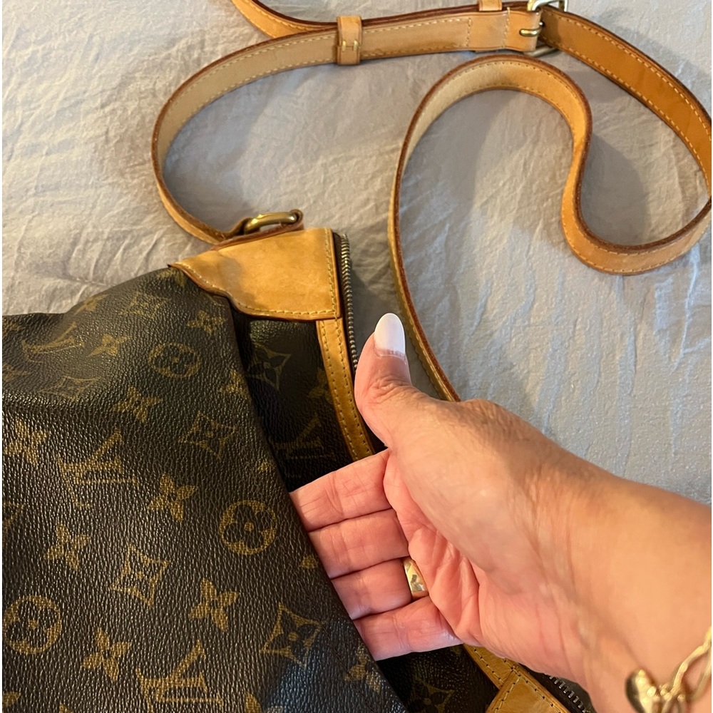 authentic Louis Vuitton crossbody